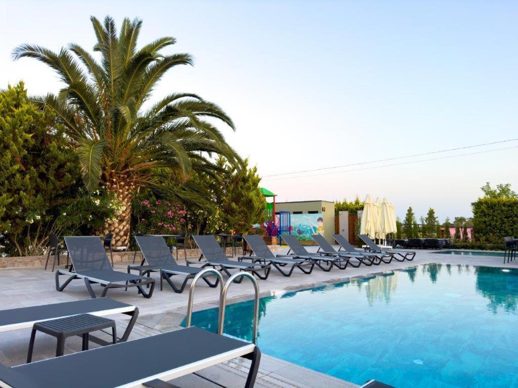 Club Kavala Beach Hotel Assos Ex Albena Exterior foto